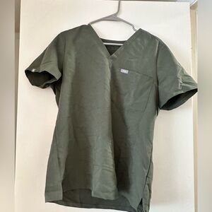 Figs Scrub set - pants and shirt in Moss